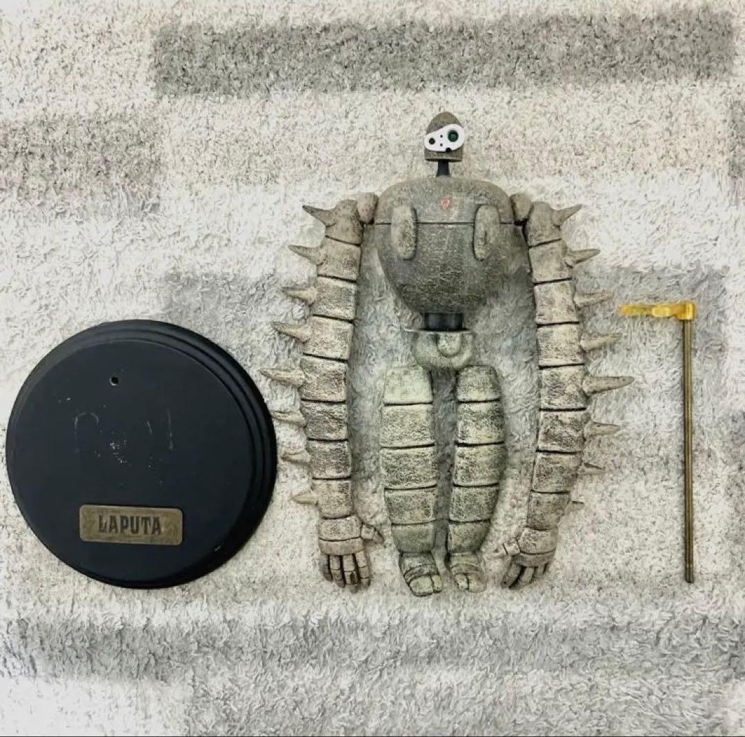 天空の城ラピュタ　ロボット兵　フィギュア　コミニカ製