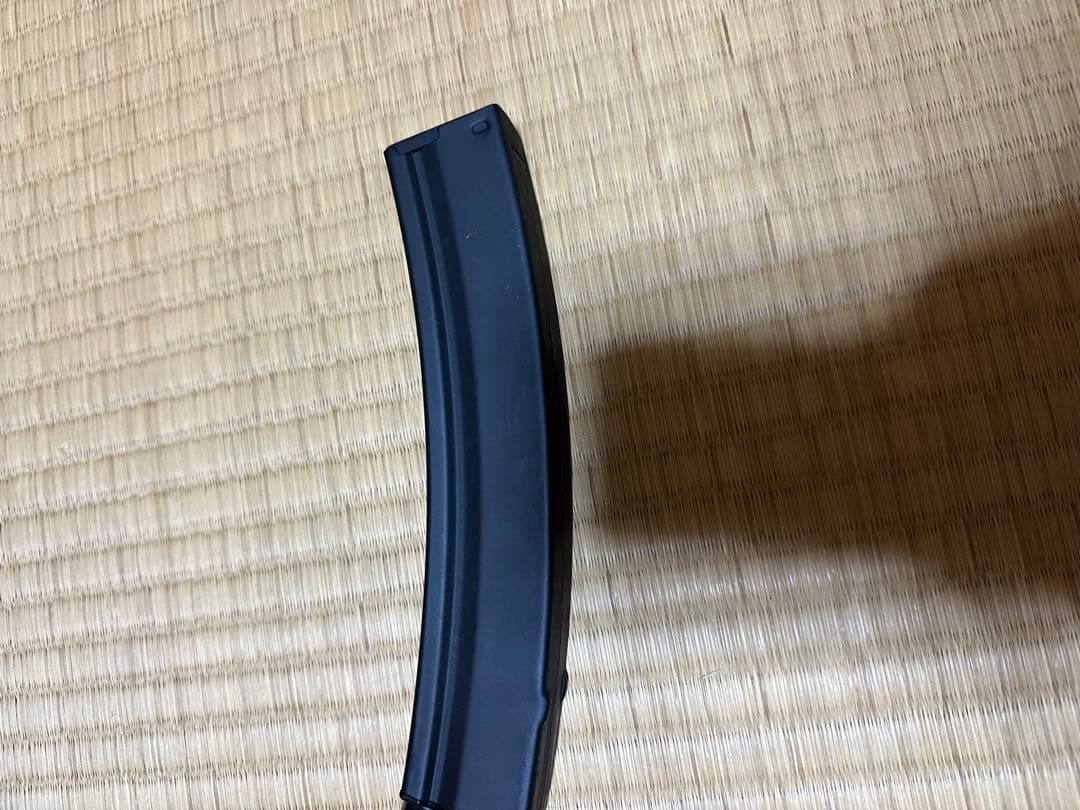 東京マルイ MP5(バッテリー＋充電器付き)