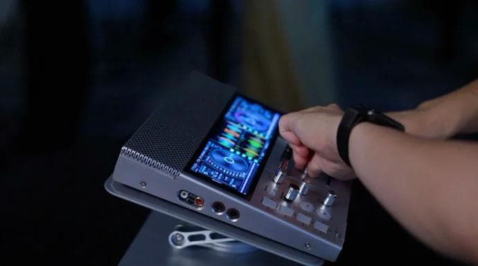 A4サイズポータブルDJシステム「FJ1」どこでも持ち歩いてプレイ可能新品未開封