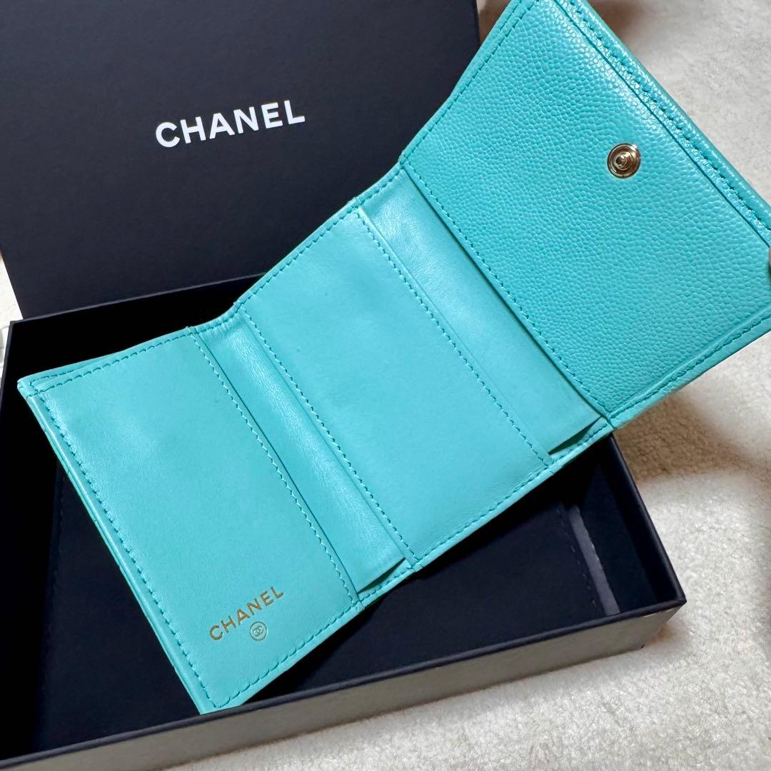 CHANEL シャネル 三つ折り ミニ財布 キャビアスキン ティファニー 水色