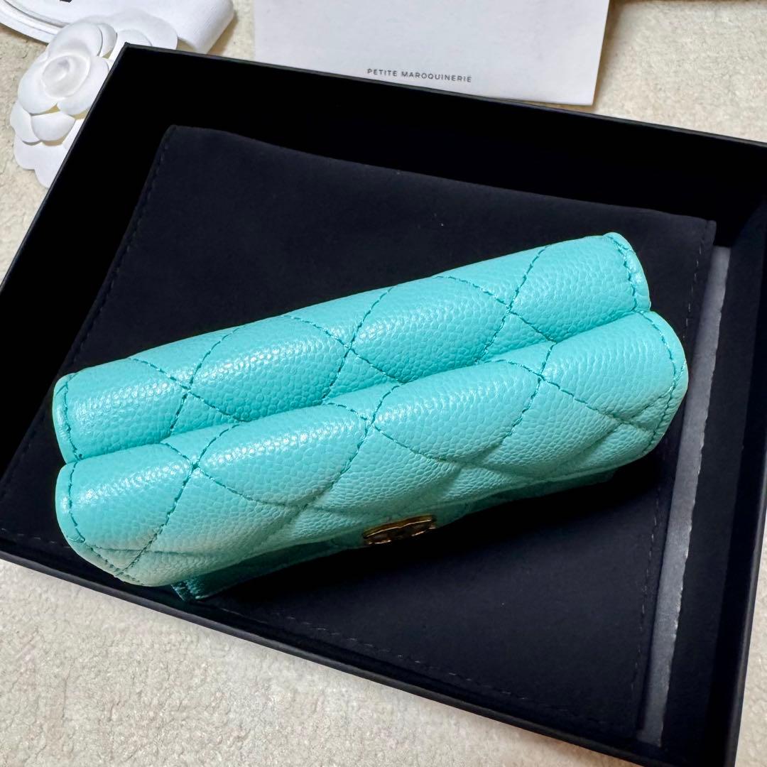 CHANEL シャネル 三つ折り ミニ財布 キャビアスキン ティファニー 水色