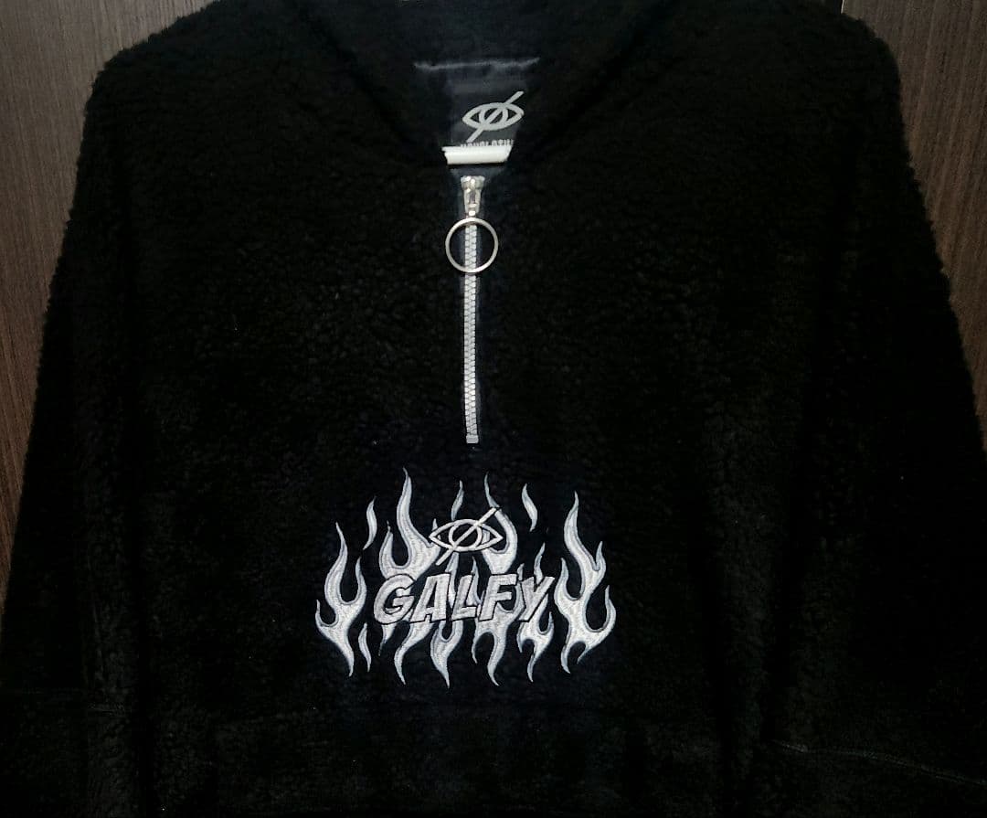 定価1万8000円 ガルフィー GALFY × KRY コラボ ボア パーカー