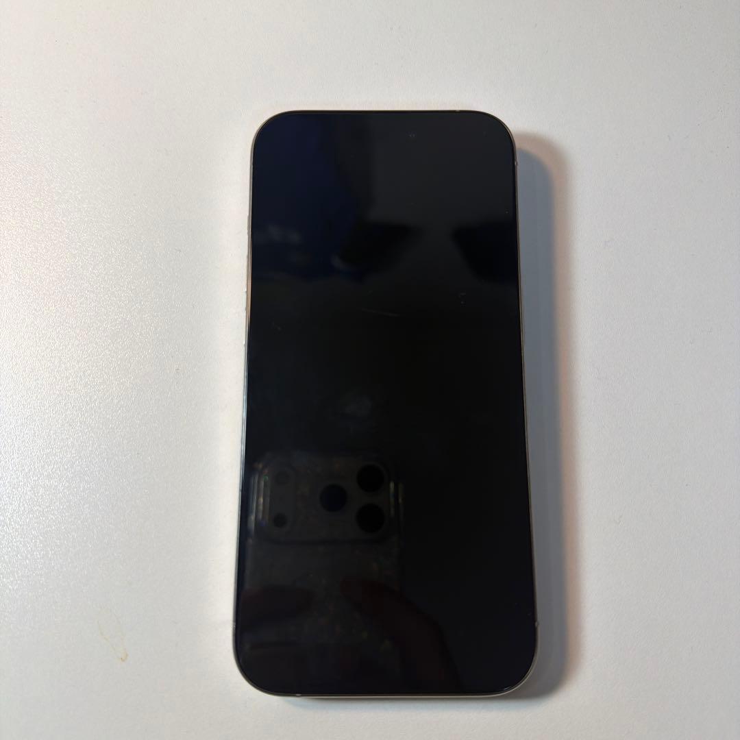 Apple iPhone 15Pro 本体