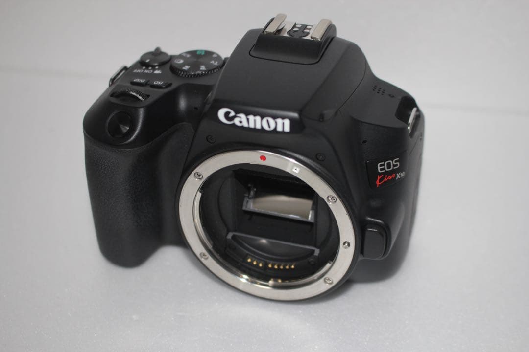 デジタル一眼レフカメラ CANON EOS Kiss X10望遠レンズセット