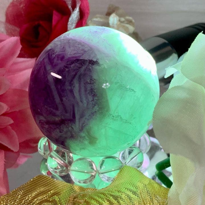 【フローライト】綺麗な大玉　虹入りフローライト☆天才の石