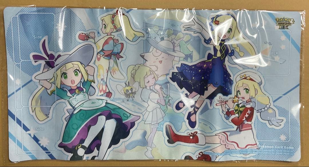 ポケモンマスターズEX リーリエ プレイマット おしゃれを楽しむリーリエ