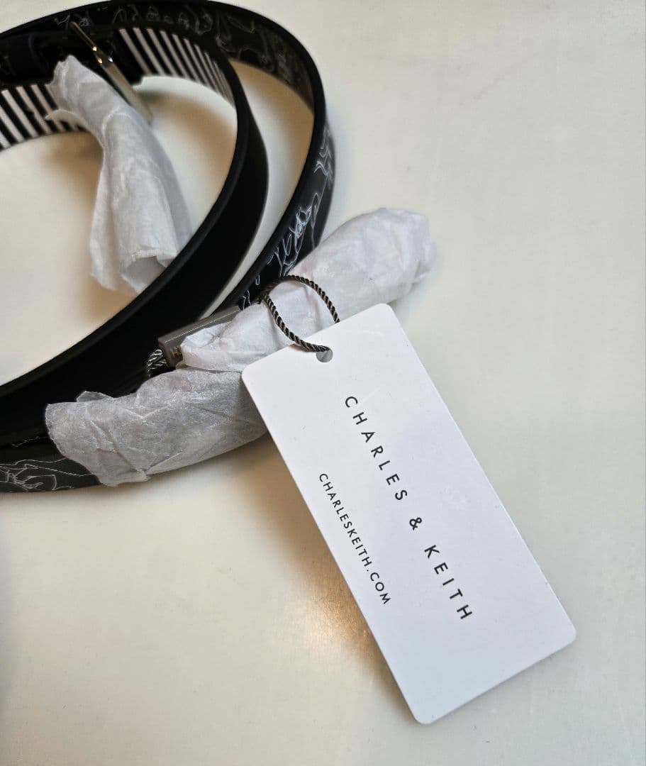 CHARLES & KEITH 犬用リボン首輪&リード