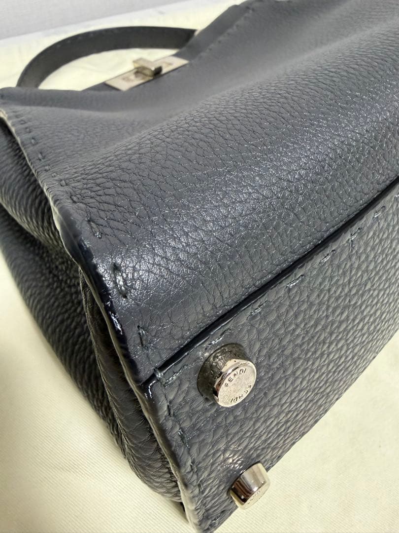FENDI セレリア ピーカブー ミディアム アスファルトグレー