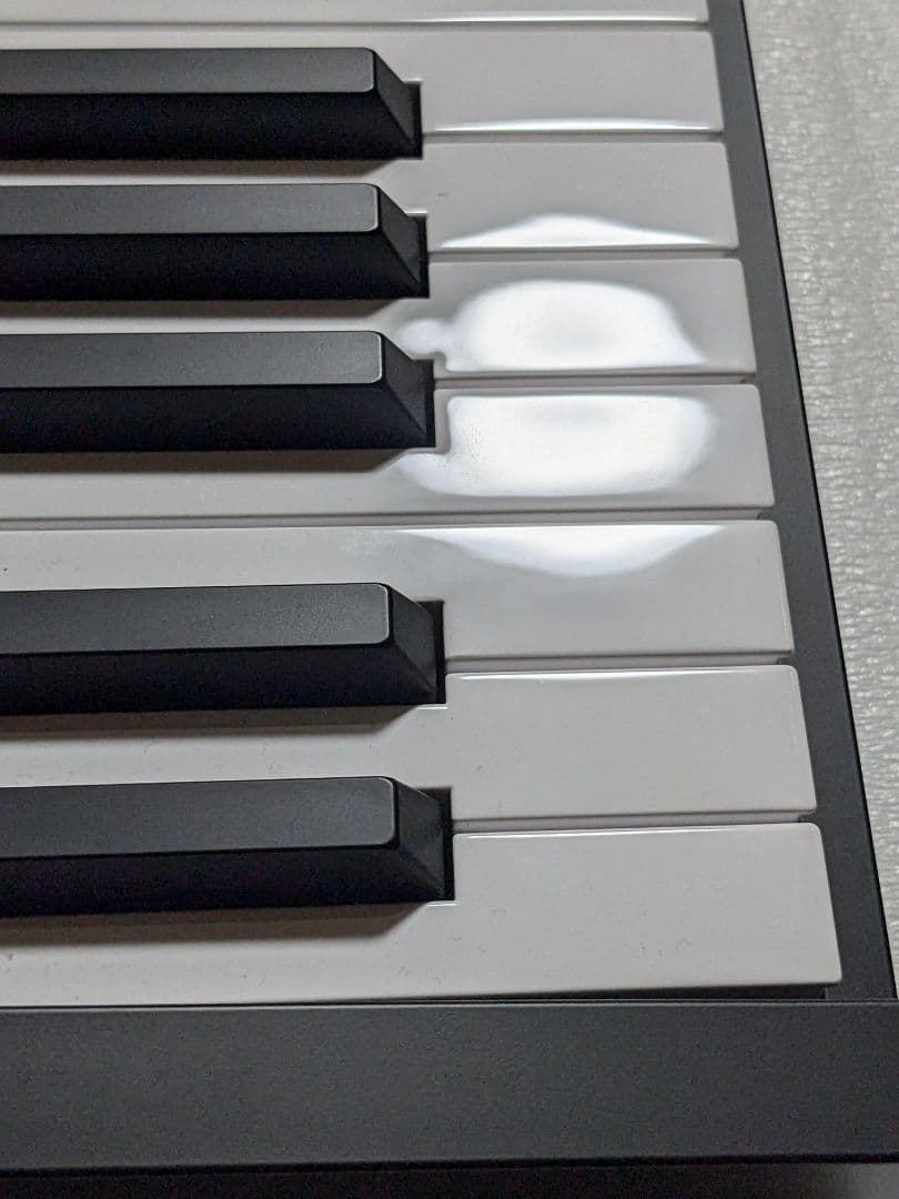 Novation Launchkey 49 MK4 MIDIキーボード ほぼ新品
