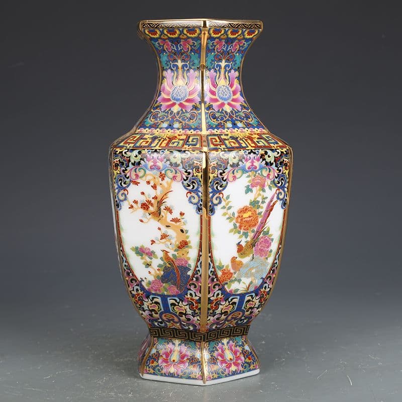 乾隆琺瑯彩六方瓶 景徳鎮 陶磁器 装飾品 工芸品 美術品 置物