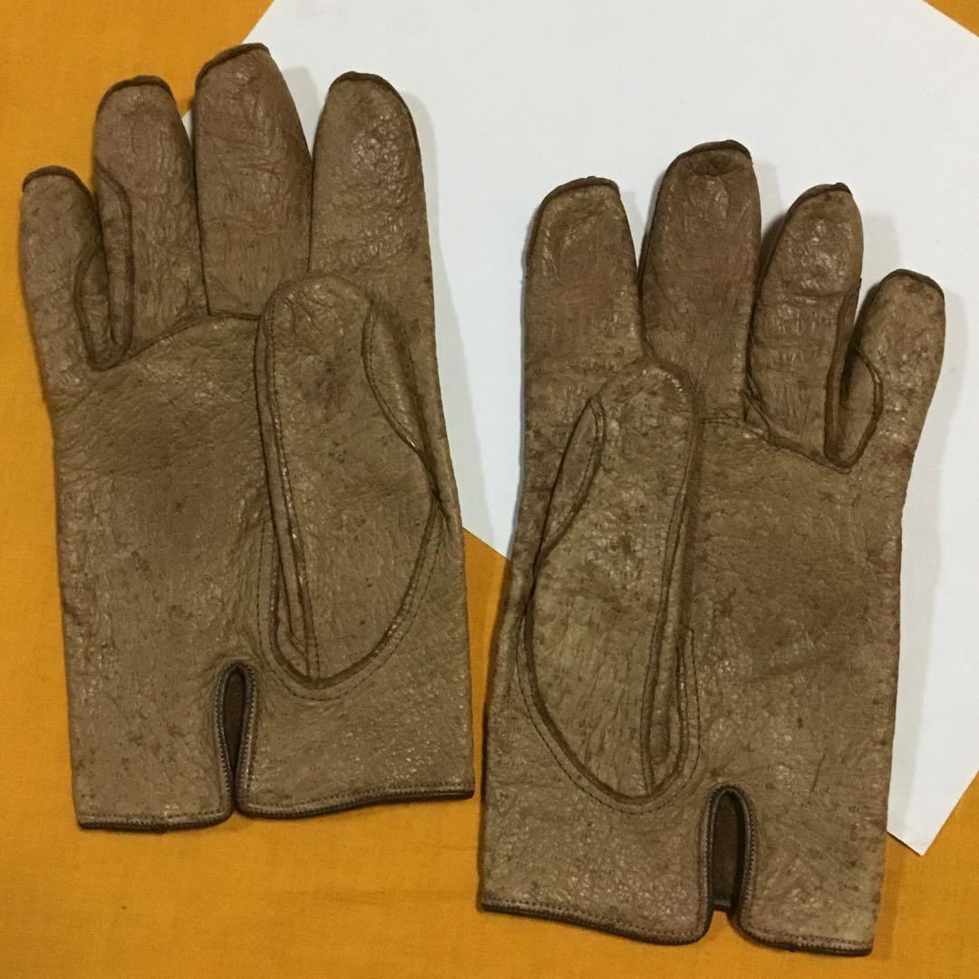 古い ペッカリーの手袋