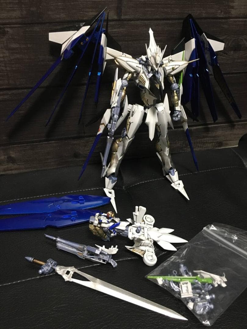 クロスアンジュ MODEROID ヴィルキス　全塗装完成品　プラモデル