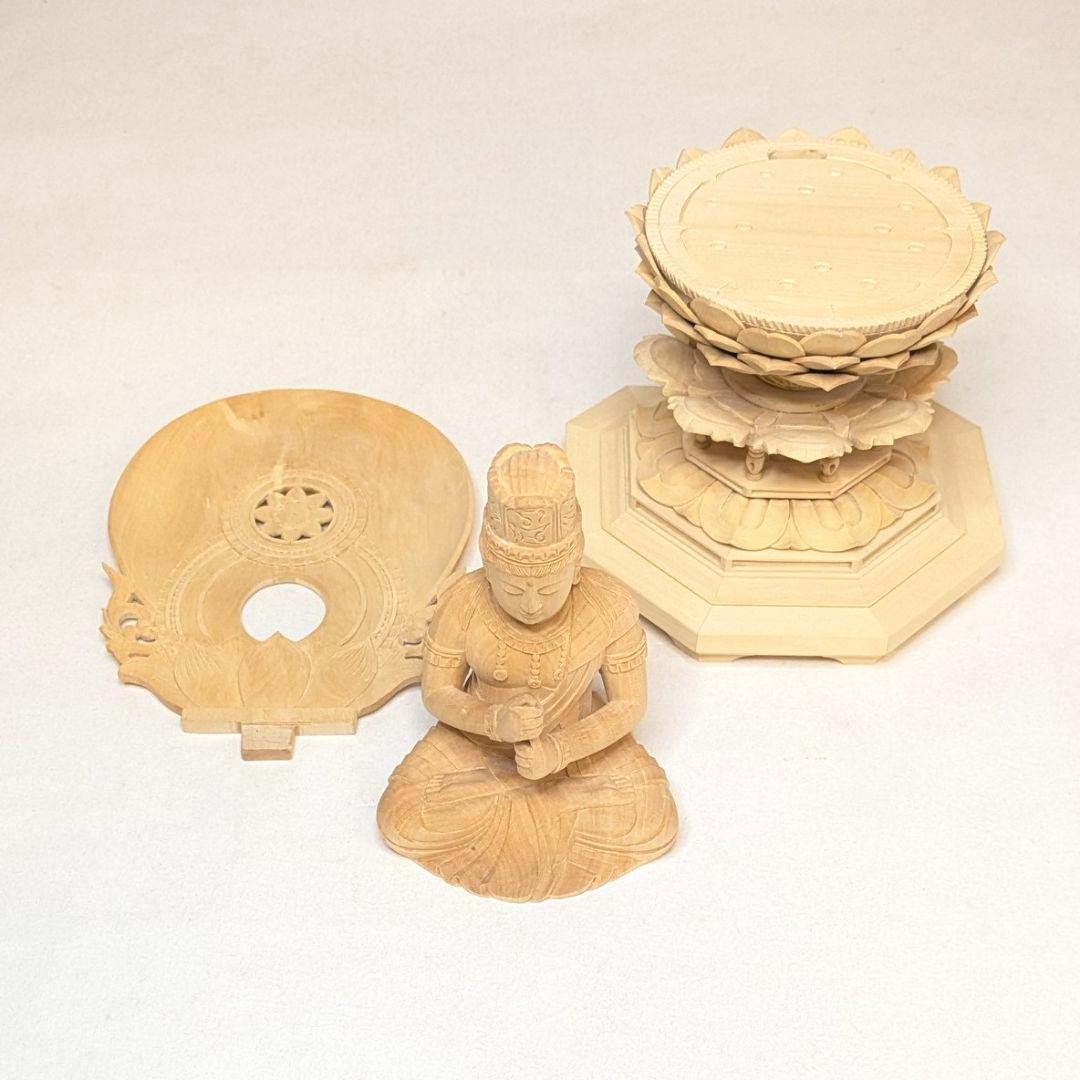【フォロー割・新品】 大日如来　柘植　八角台座 高さ約23.5㎝　上彫　真言宗