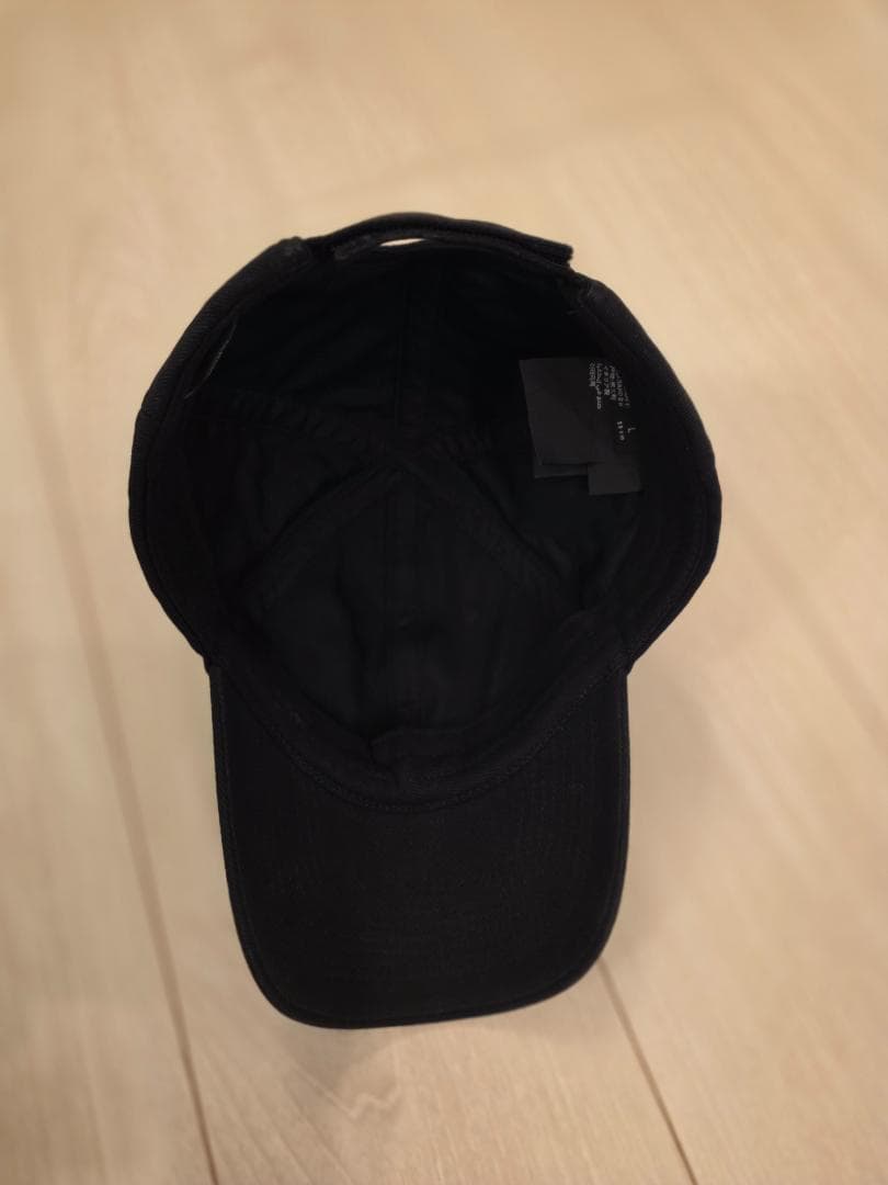 BALENCIAGA ブラック ベースボールキャップ