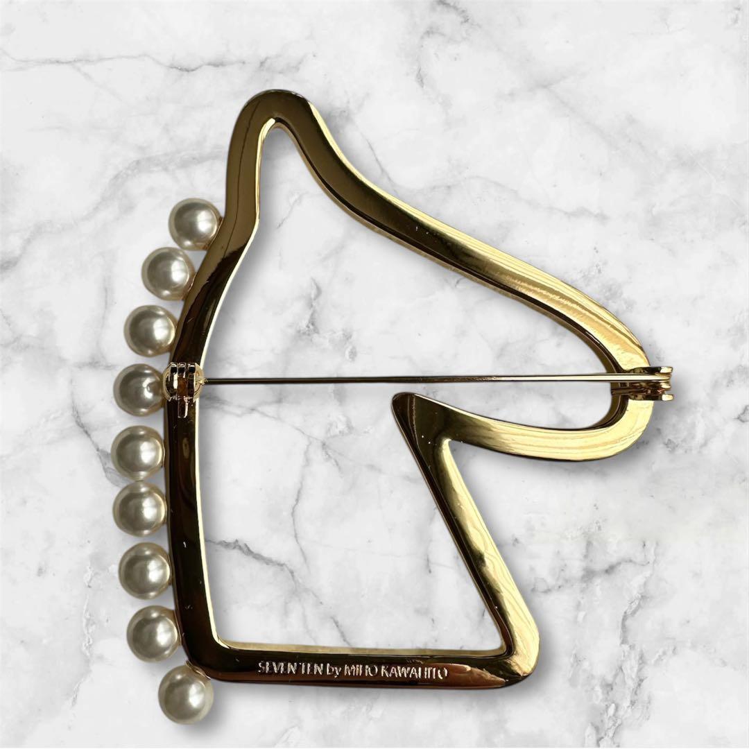 SEVEN TEN by miho kawahito ホースブローチ