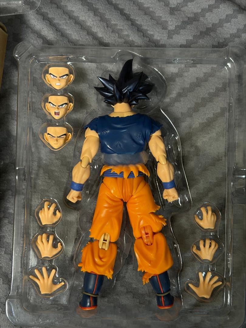 S.H.Figuarts 孫悟空 身勝手の極意“兆