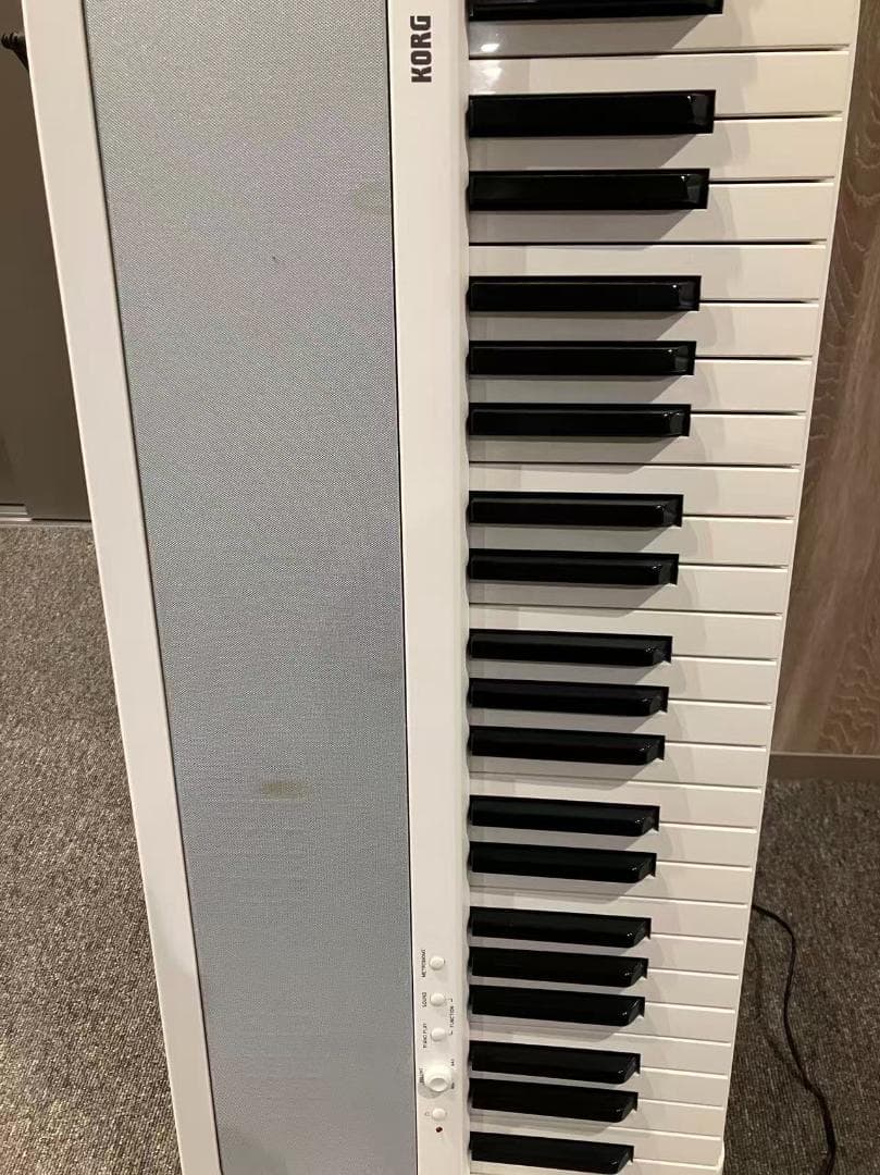 JC133 KORG ホワイト 電子ピアノ