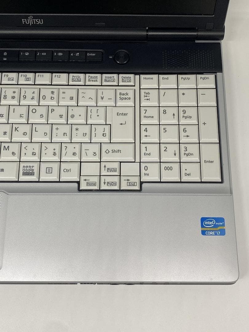 【FUJITSU】爆速Core i7/新品SSD256GBノートパソコン　C3