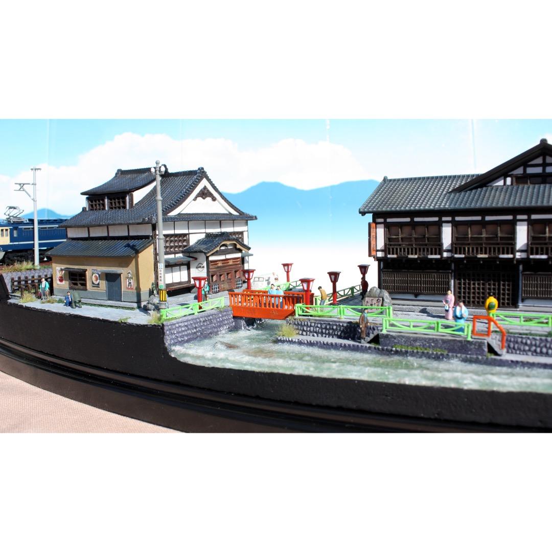 Nゲージ ジオラマ 「温泉街の風景」 建物内照明付き ストラクチャー 鉄道模型