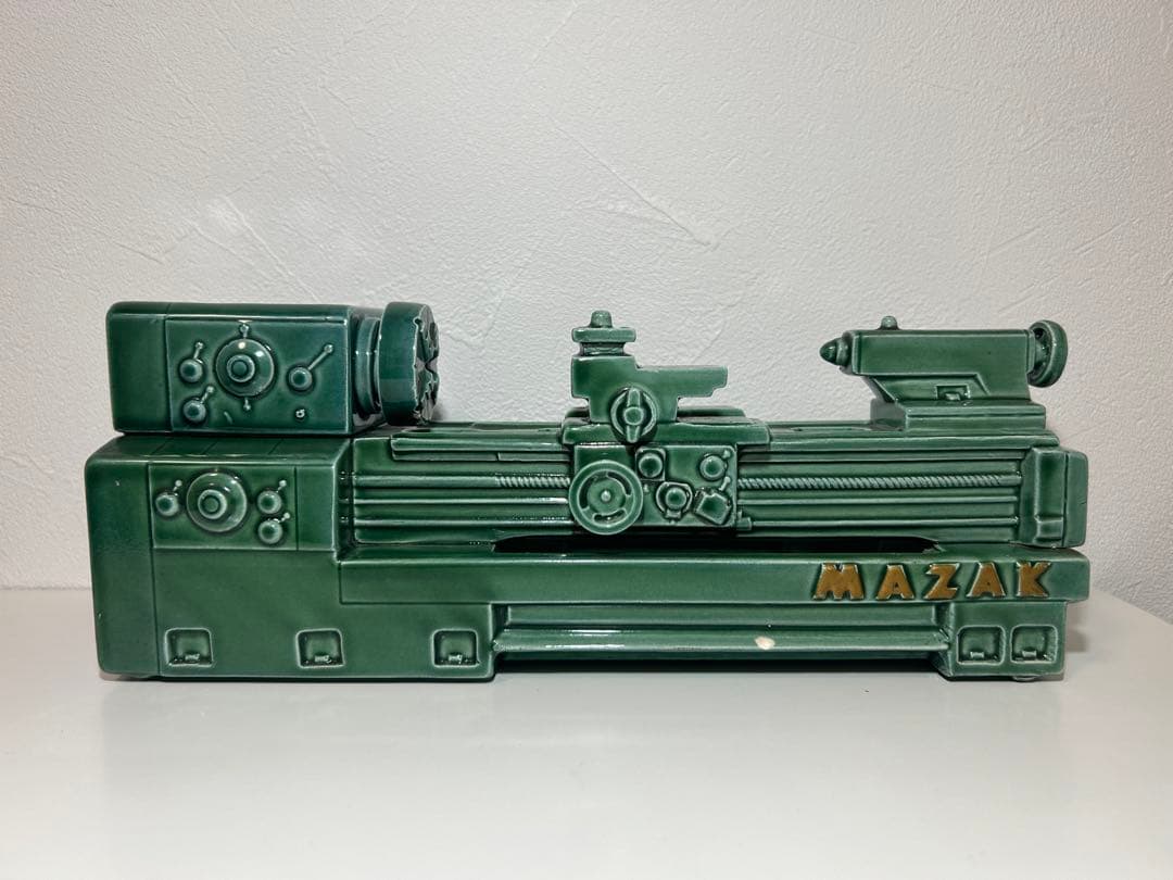 ヤマザキマザック　創業50周年記念　MAZAK 旋盤模型 陶器製　ライター