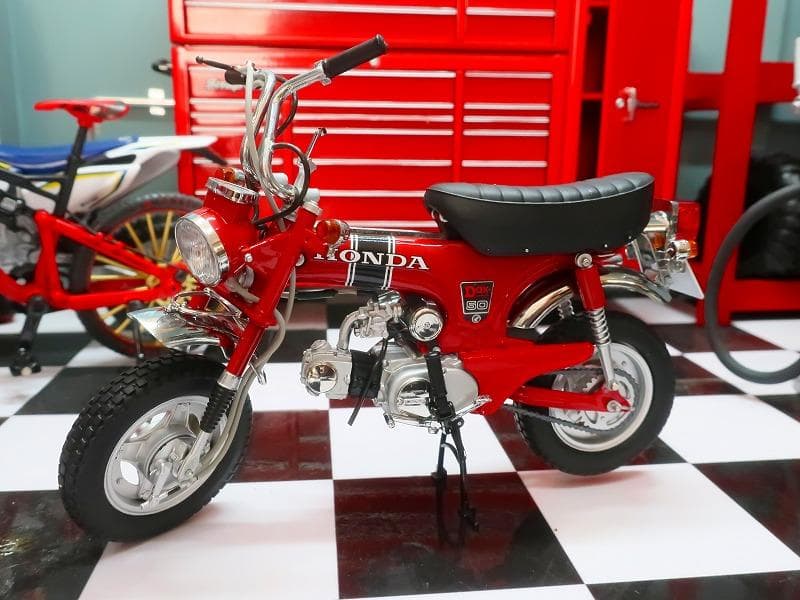 1/10 エブロ ダックスホンダ ST50 1969 DAX HONDA 赤
