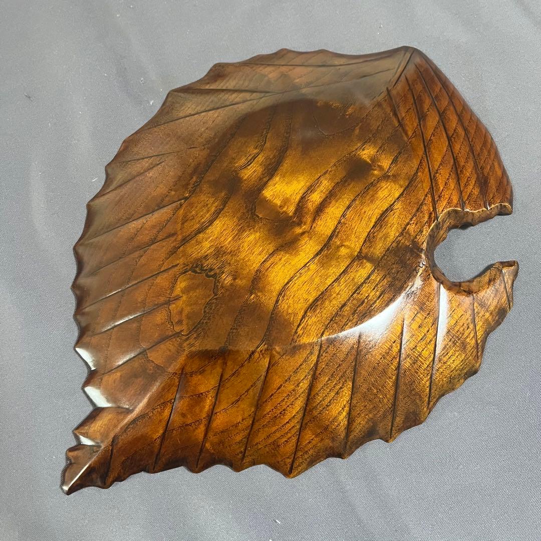 杢桑拭漆盛器(木の葉) 茶　木工芸　 №8720