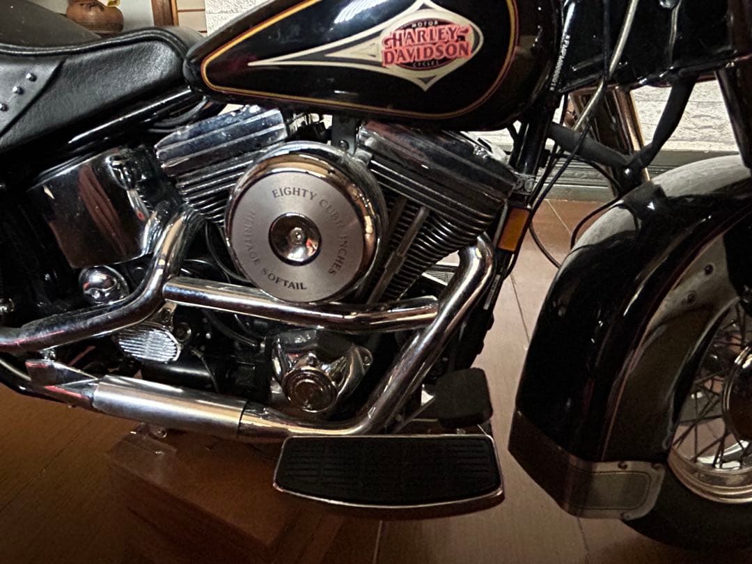 ハーレーFLSTCダイキャストミニカー