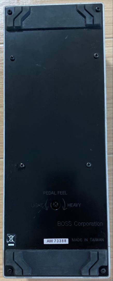 BOSS FV-500L フットボリュームペダル