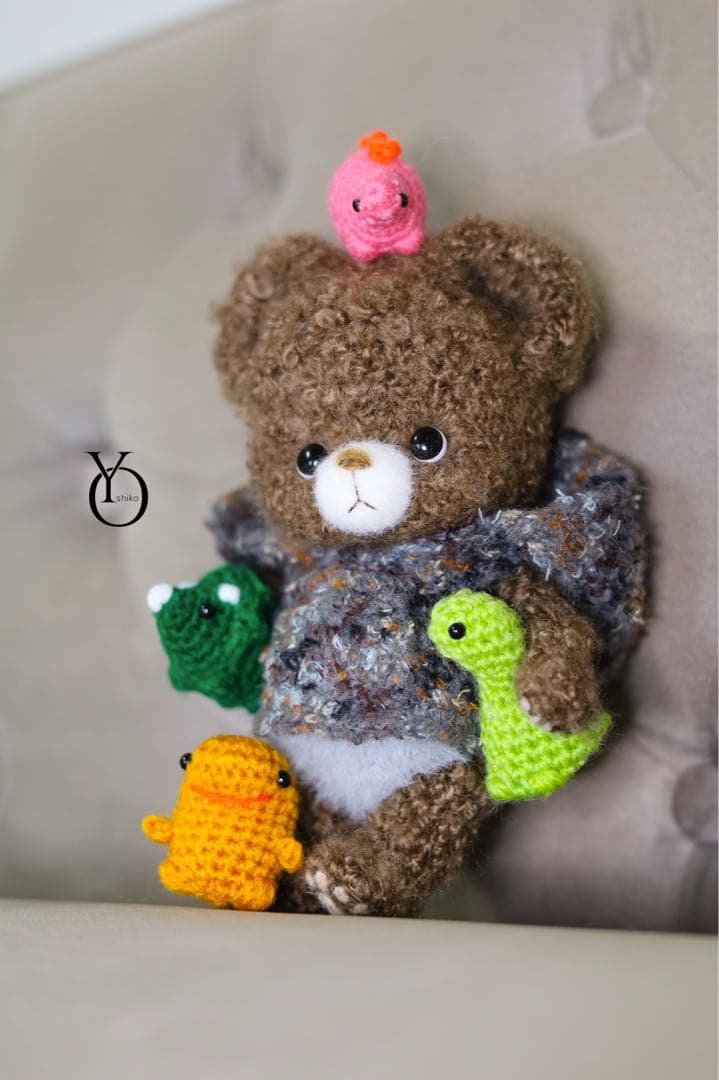 恐竜さんと仲良しクマちゃん