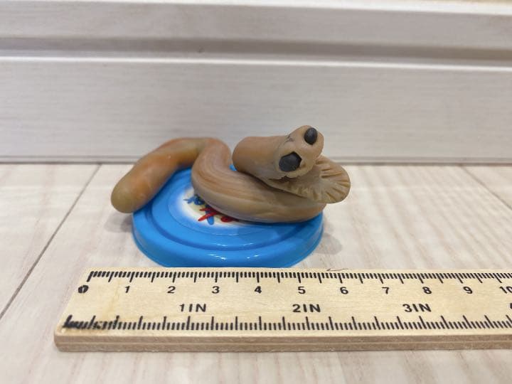 ヘビ　粘土　制作