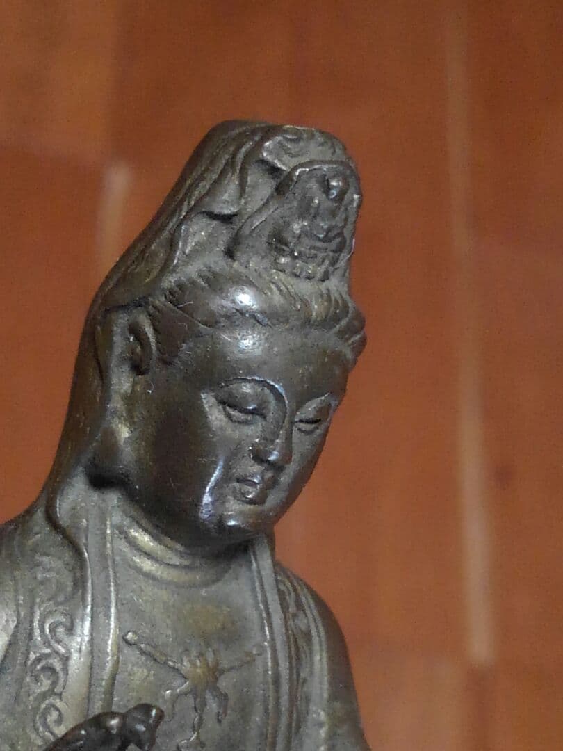 ♥小さな　観音像　観音様　とても古い　銅製　仏像　座像　骨董品　観音