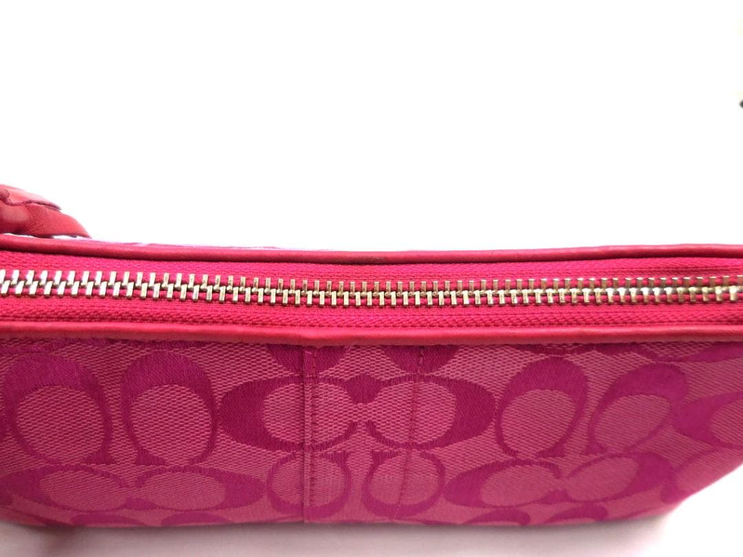 ✨COACH　コーチ　ポーチ シグネチャー ピンク キャンバス／レザー