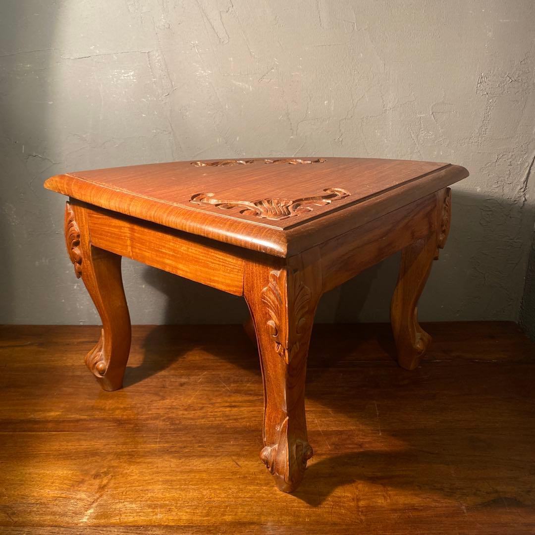 木彫 コーナーテーブル ヴィンテージ 猫脚 家具 花台 インテリア 海外