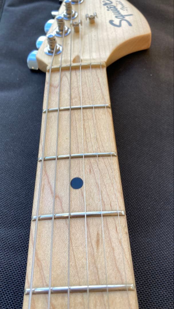 美品 SQUIER Affinity Stratocaster ラージヘッド