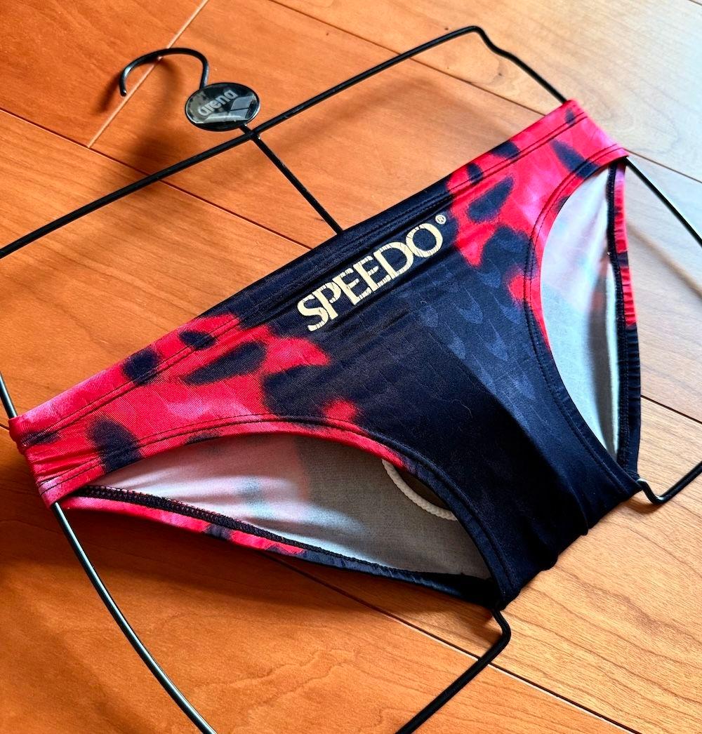 【美品】speedo アクアブレード ブラック×レッド S 光沢 ウロコ　競パン