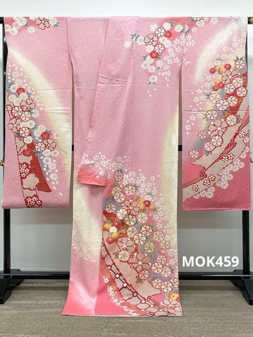 振袖 仮絵羽 金彩 紋意匠 正絹 未仕立て品 八掛付き