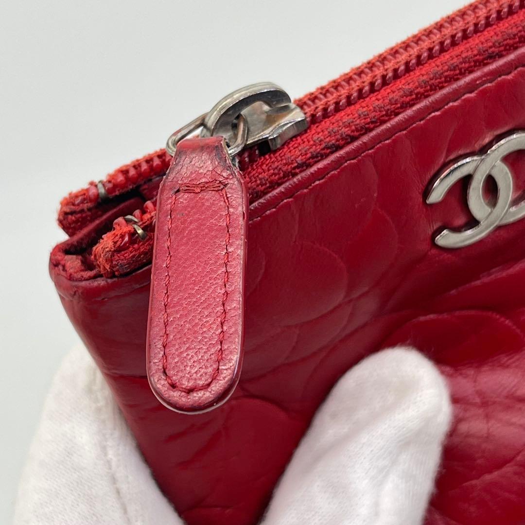 CHANEL ケース 小銭入れ カメリア ココマーク ロゴ金具 赤 本革