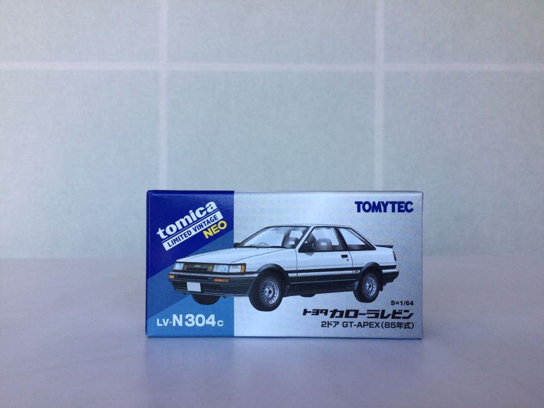 トミカリミテッドヴィンテージ カローラレビン LV-N304a,b,c3台セット