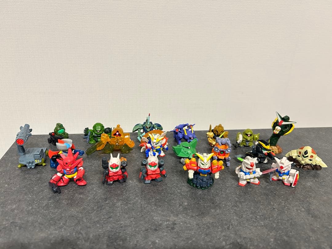 SDガンダムフルカラー　ガチャガチャ　フィギュア