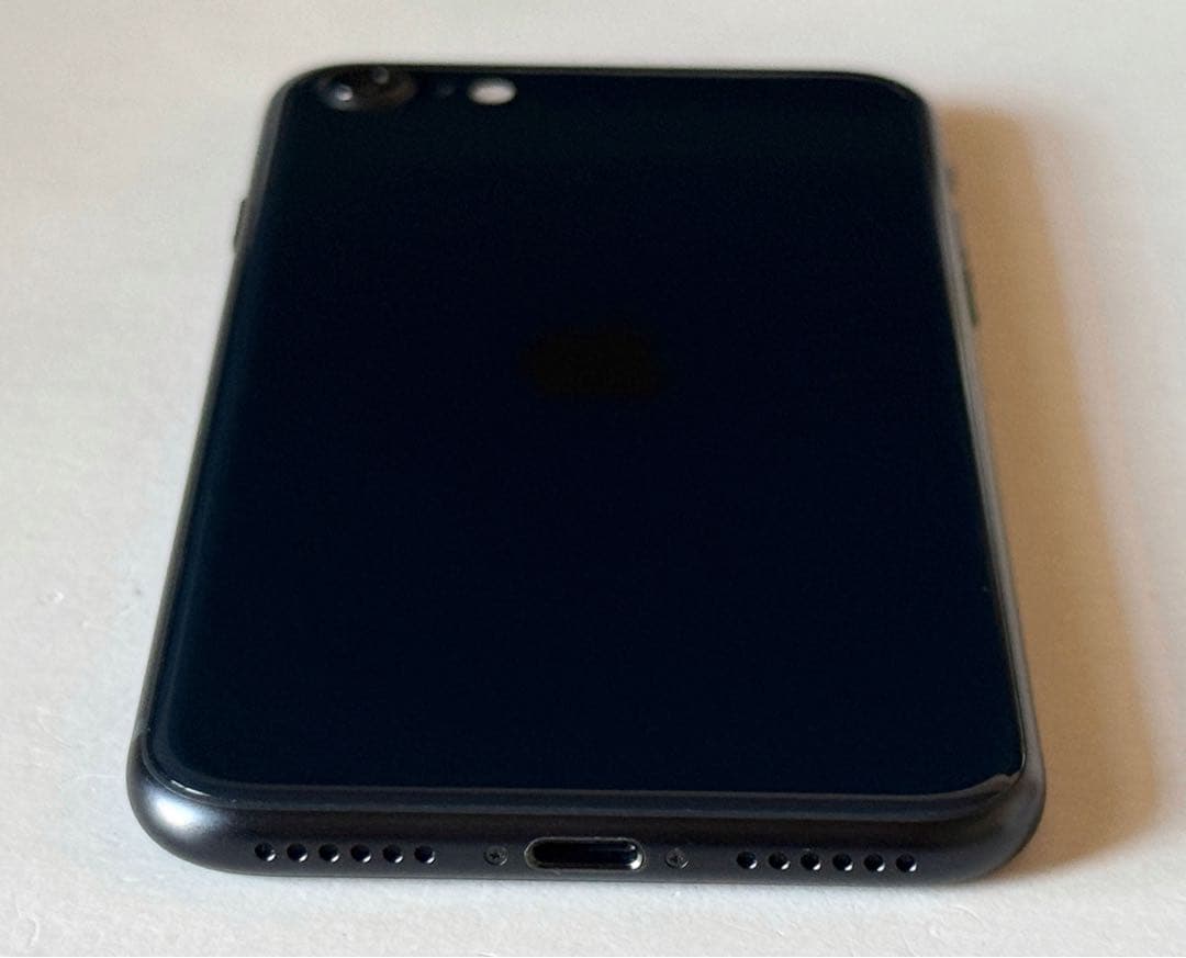 バッテリー最大容量98%　iPhone SE 第3世代 64GB ミッドナイト