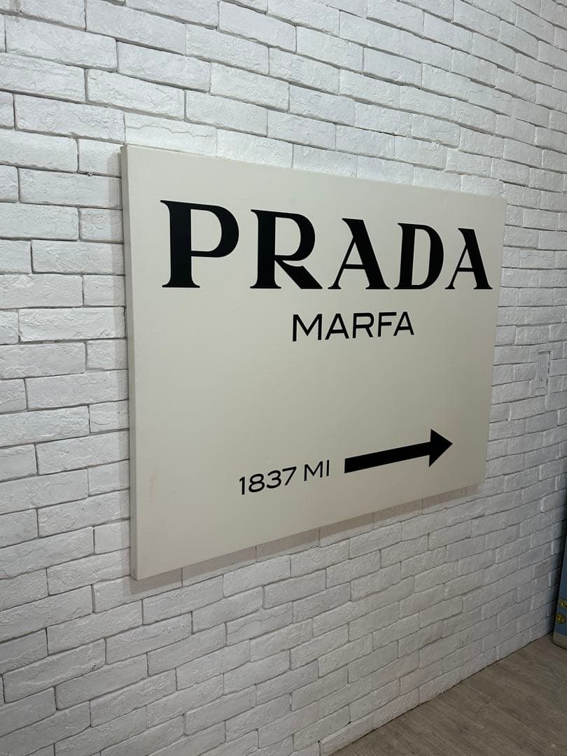【東京都23区配送無料】定価12万円　プラダ　アートパネル　特大　キャンバス　絵