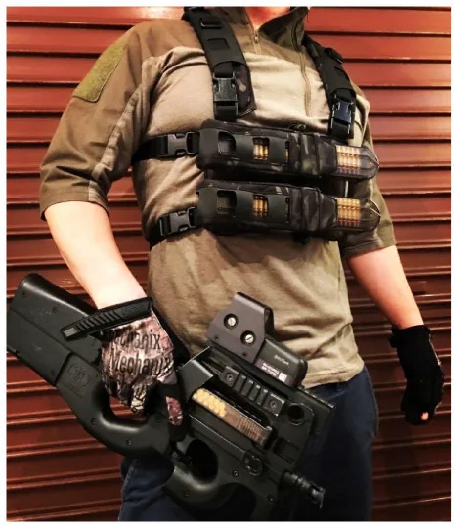 【オーダー品】P90 マガジン用 チェストリグ 黒 マガジン２本付き