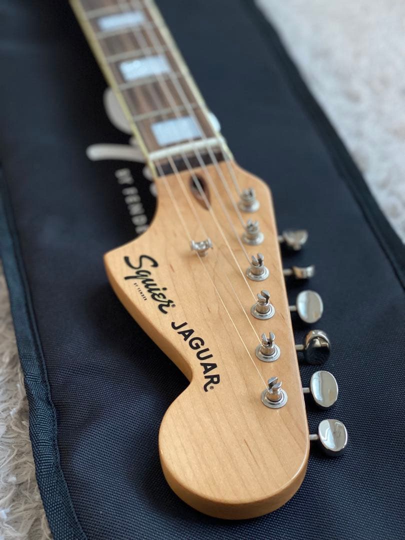 美品　SQUIER Classic Vibe '70s Jaguar Black