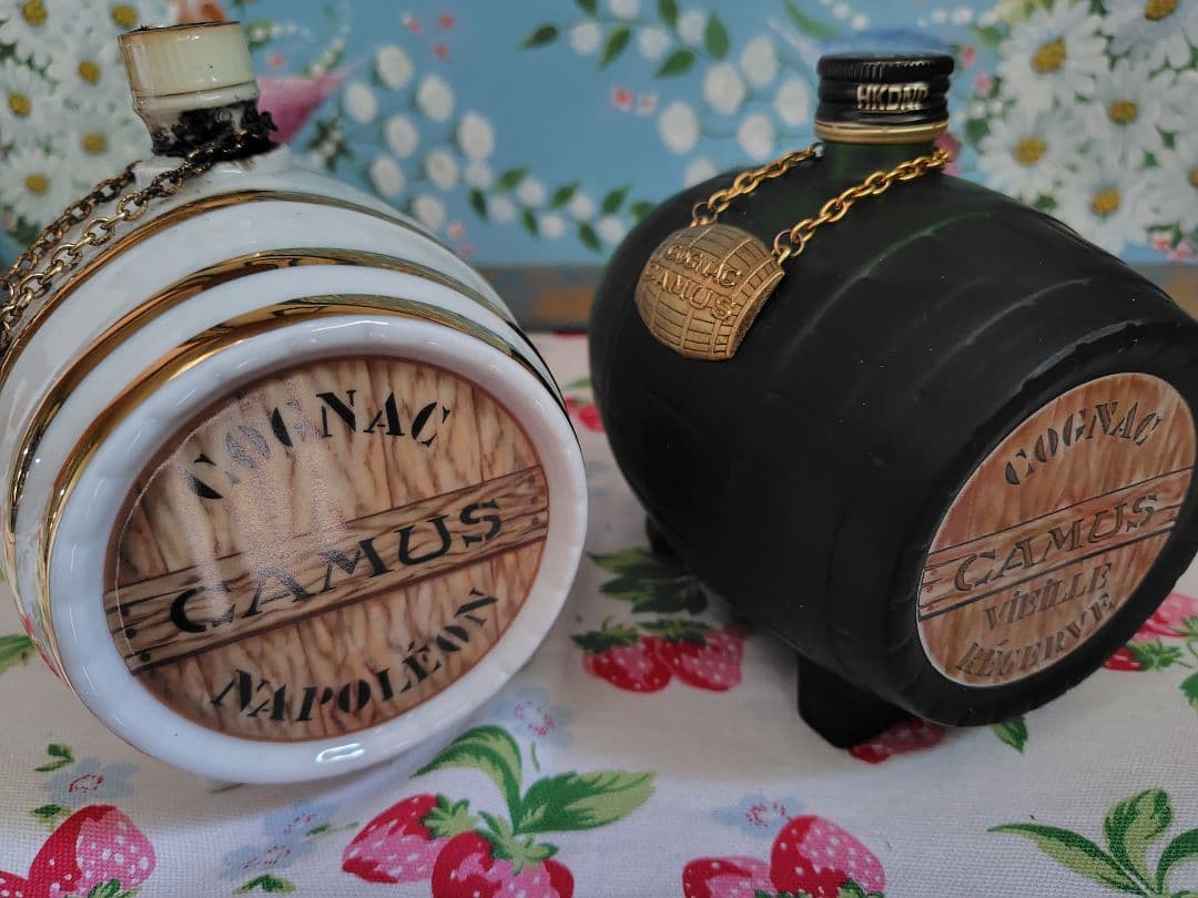 【希少】カミュ　ナポレオン　コニャック　ヴィエイユ　リザーブ　樽型　デキャンタ