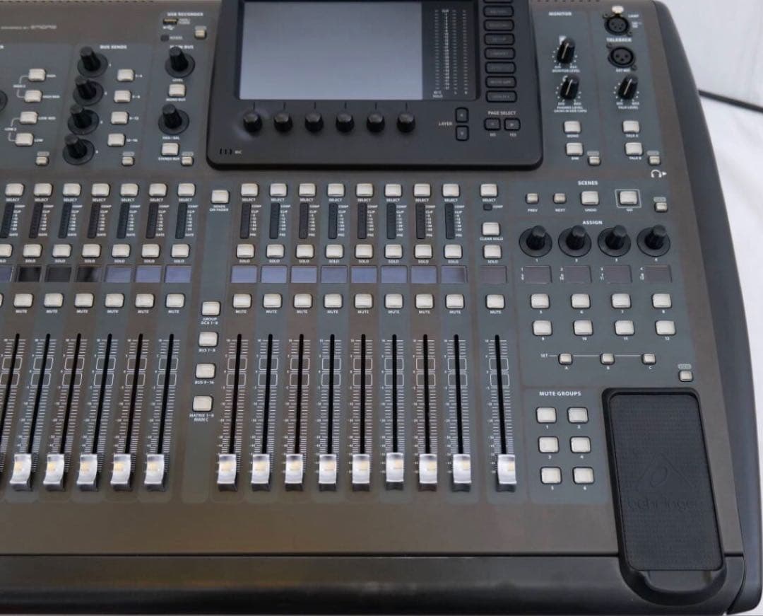 最終値下げ　Behringer X32 デジタルミキサー