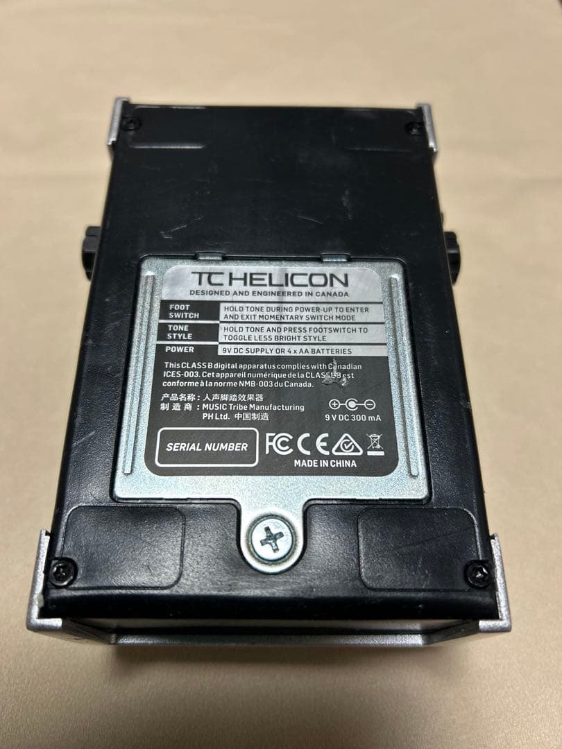 TC Helicon TalkBox Synth 本体と付属品　オプションコード