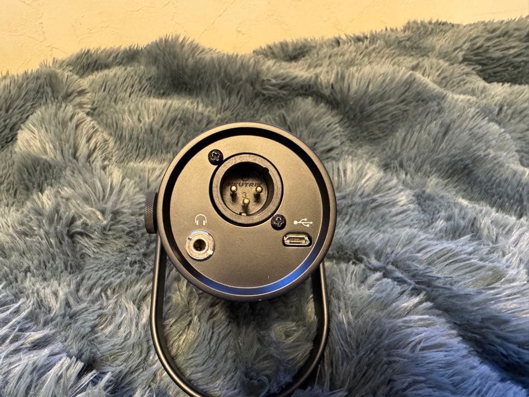 SHURE　MV7