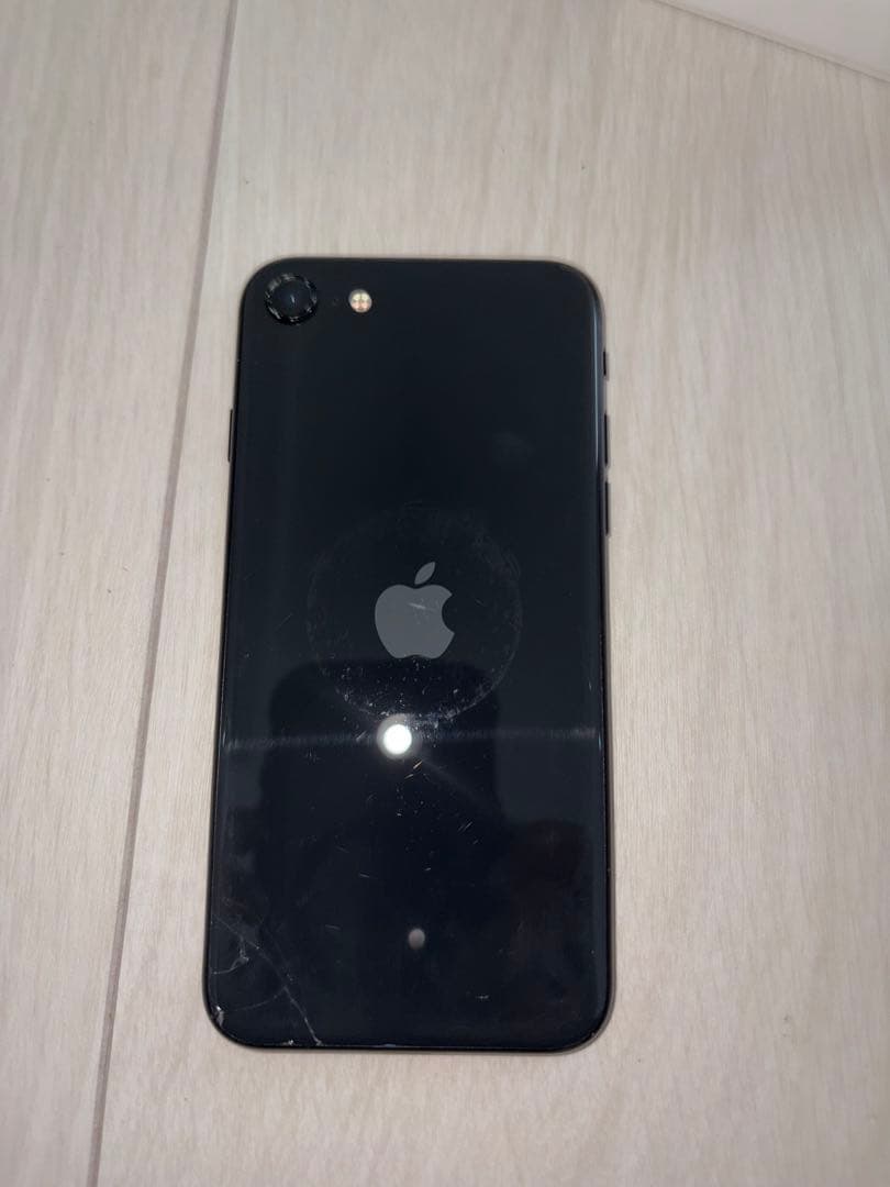 携帯電話本体 iPhone SE