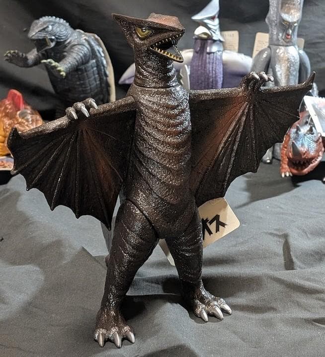 昭和ガメラ＆対戦怪獣（バンダイ）タグ付ソフビ コンプリート７体セット