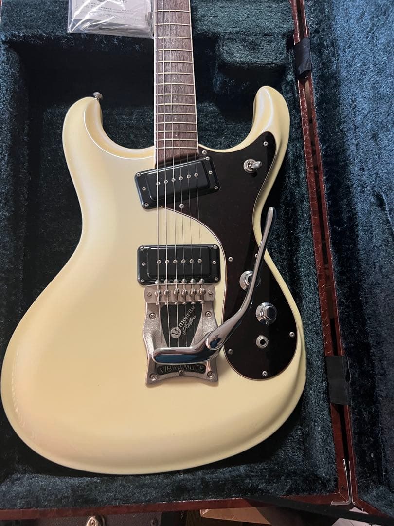 モズライト　Mosrite super cst65 オリジナルハードケース付き